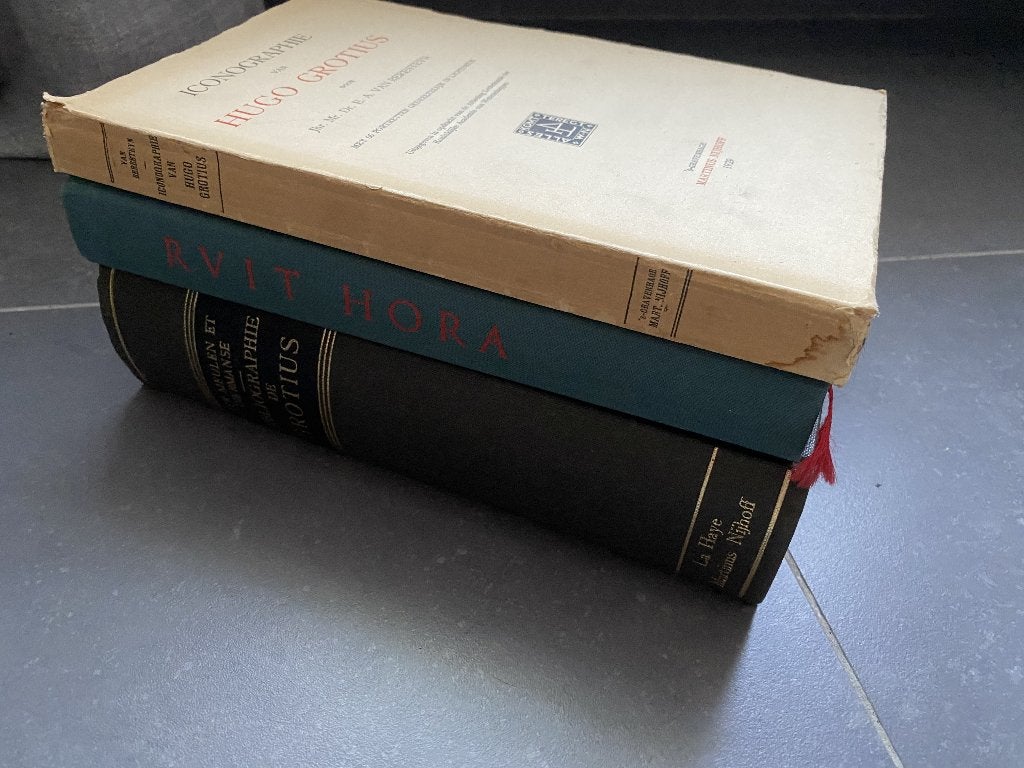 HUGO GROTIUS Bibliographie DE GROOT  3 boeken, Ophalen of Verzenden