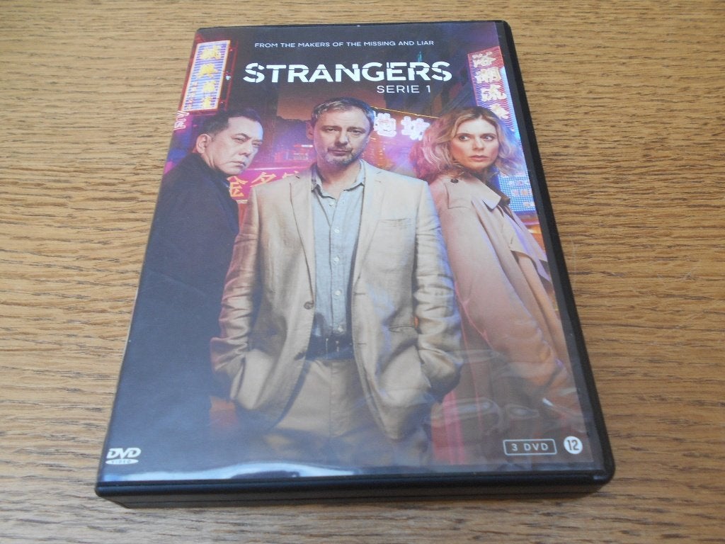 Strangers - 2018, Engels, Vanaf 16 jaar, Nederlands, Ophalen of Verzenden