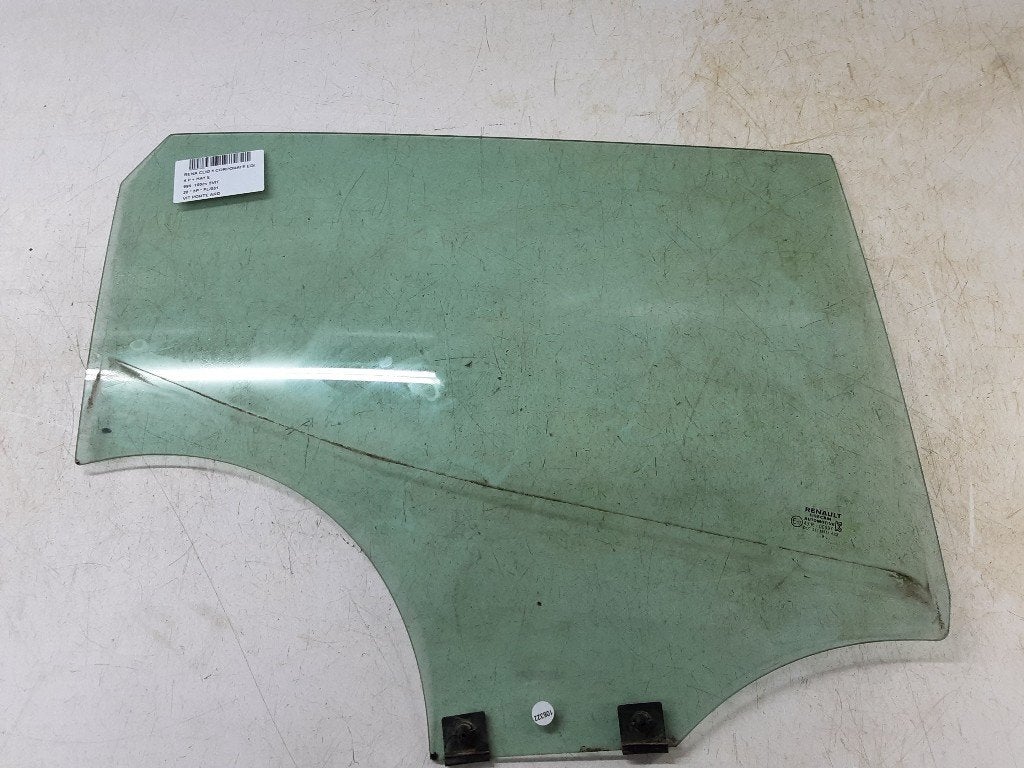 VITRE ARRIERE DROITE Renault Clio V (RJAB) (01-2019/-), Renault, Utilisé, Peter-Huppertz-Straße 5
51063  Köln, DE, Dialog.deutschland@renault.de