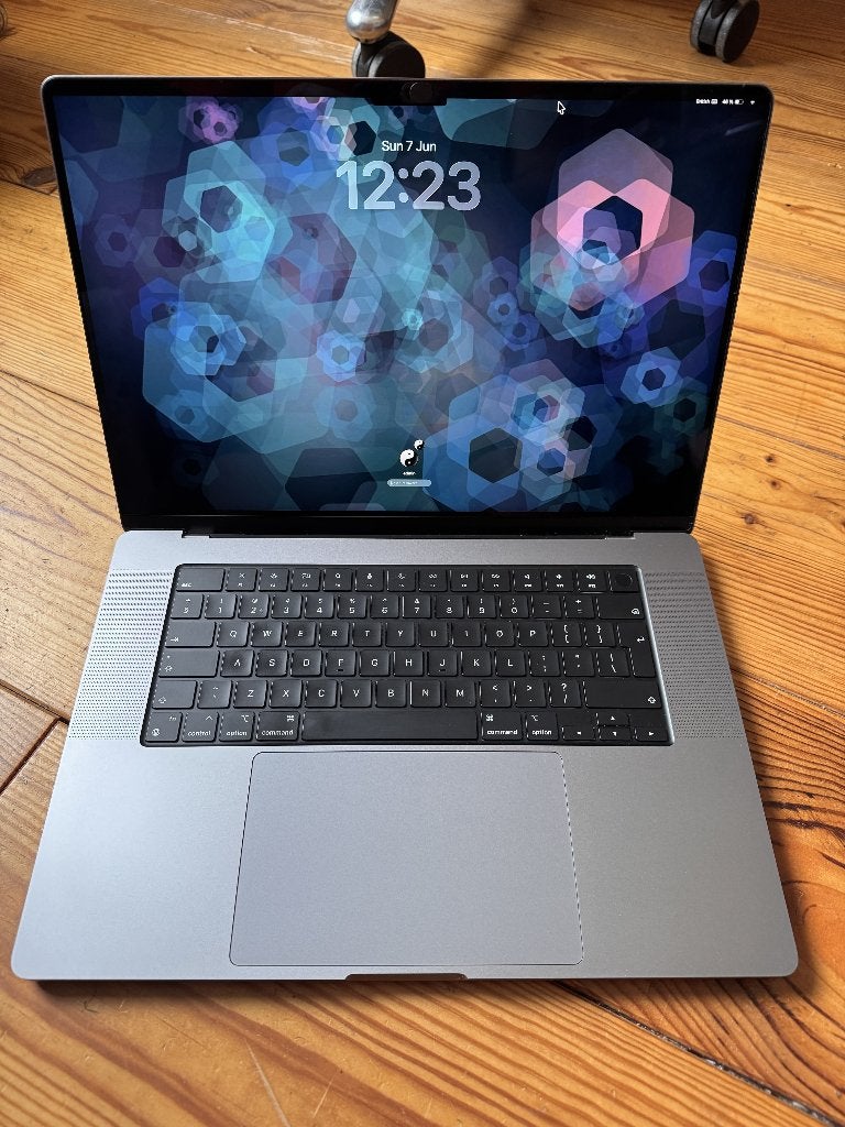 Macbook Pro M1 16" Qwerty | 16 GB RAM | 512 SSD | A2485, Computers en Software, Apple Macbooks, Zo goed als nieuw, MacBook Pro