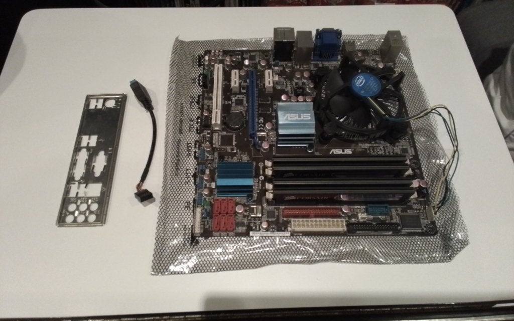 MB+CPU+COOLER+RAM, Gebruikt, Intel, Socket 775, Ophalen of Verzenden