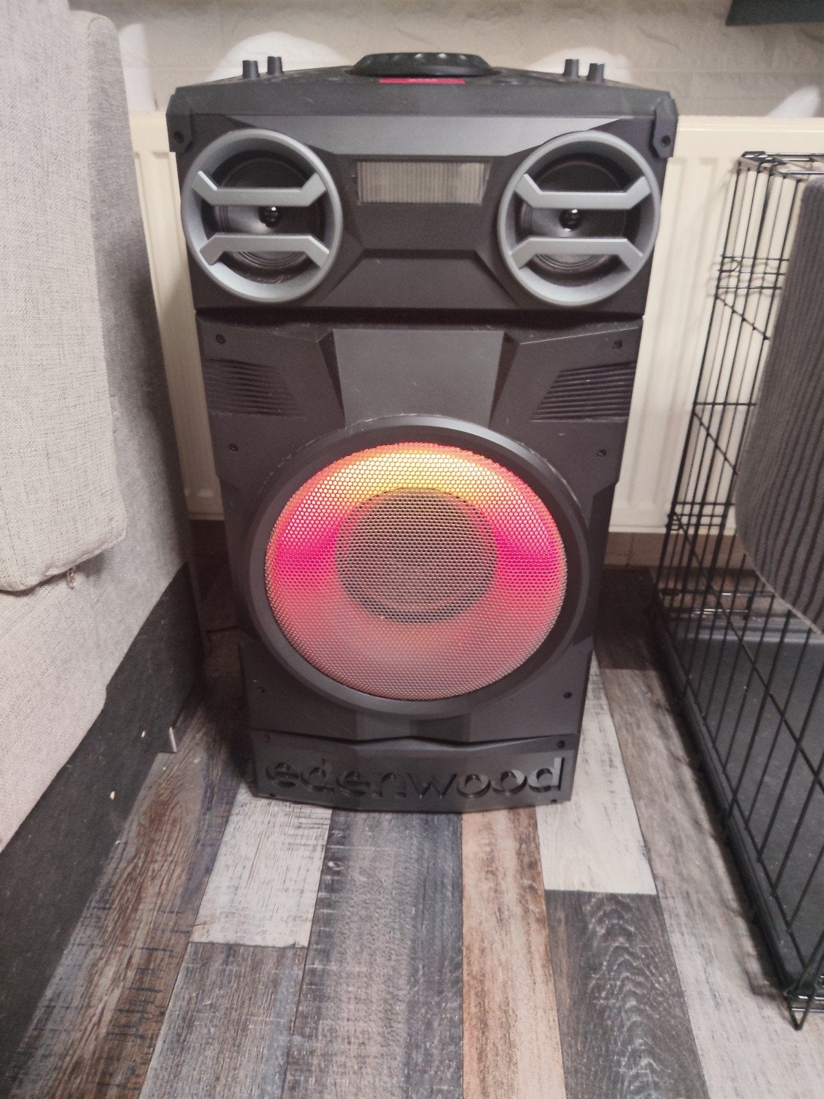 Mega sound box van edenwood 300watt, Enlèvement