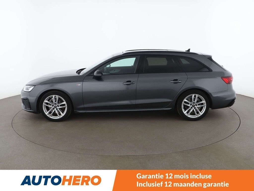 Audi A4 35 TFSI S line (bj 2022, automaat), Auto's, Gebruikt, A4, Leder, 5 deurs