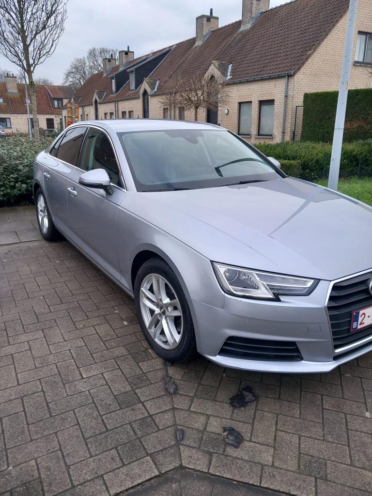 Audi A4 automaat 150pk, Auto's, Audi, Particulier, A4, Lederen bekleding, Lichtmetalen velgen, Benzine, Euro 6, Berline, 4 deurs