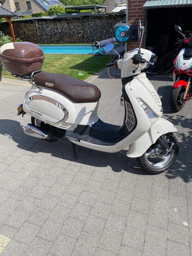 Razzo 125 cc, Ophalen