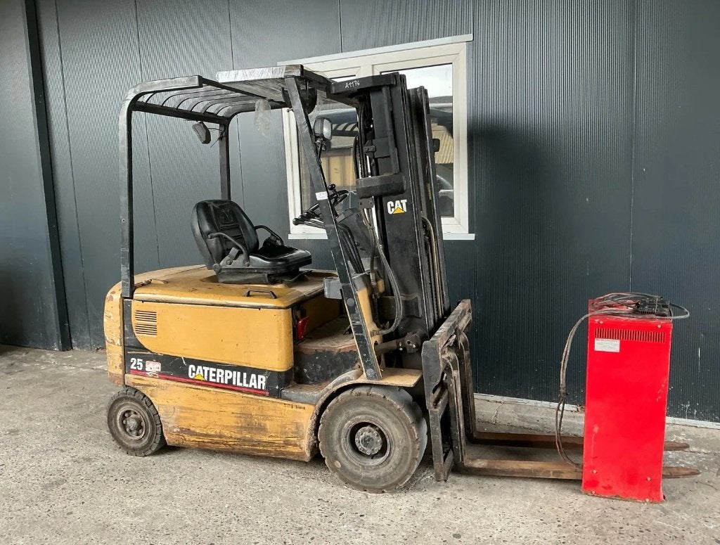 heftruck Elektrisch Caterpillar EP25K-PAC, Ophalen, Elektrisch, Heftruck