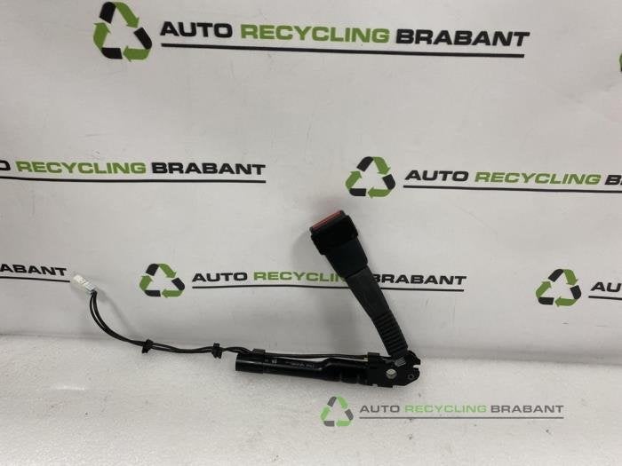 Tendeur de ceinture droit d'un BMW 1-Serie, -, 3 mois de garantie, Utilisé, -