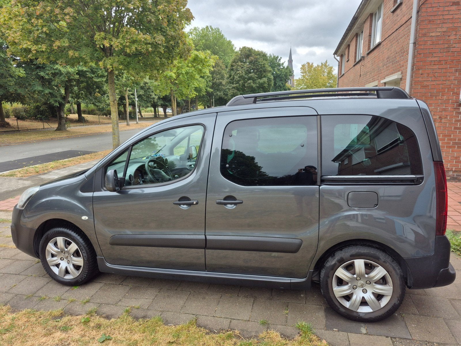 Peugeot partner 1.2 tepee, Auto's, Voorwielaandrijving, 1199 cc, 5 deurs, Particulier