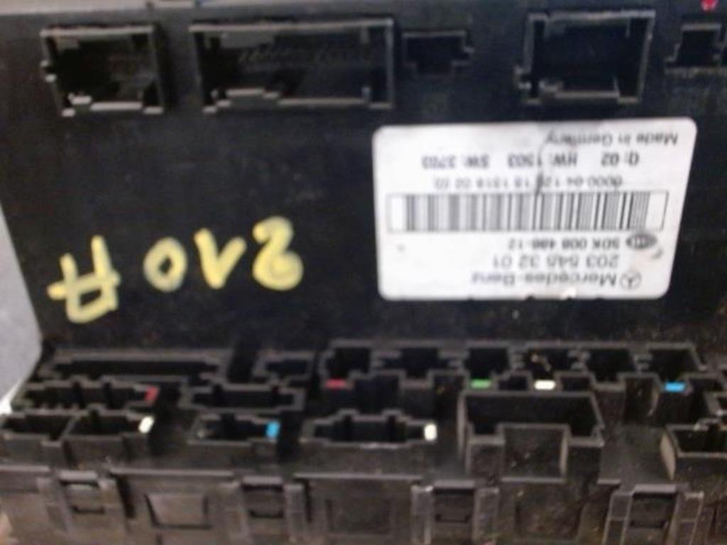 Boitier fusibles Mercedes W203 2035453201 (210), Ophalen of Verzenden, Gebruikt