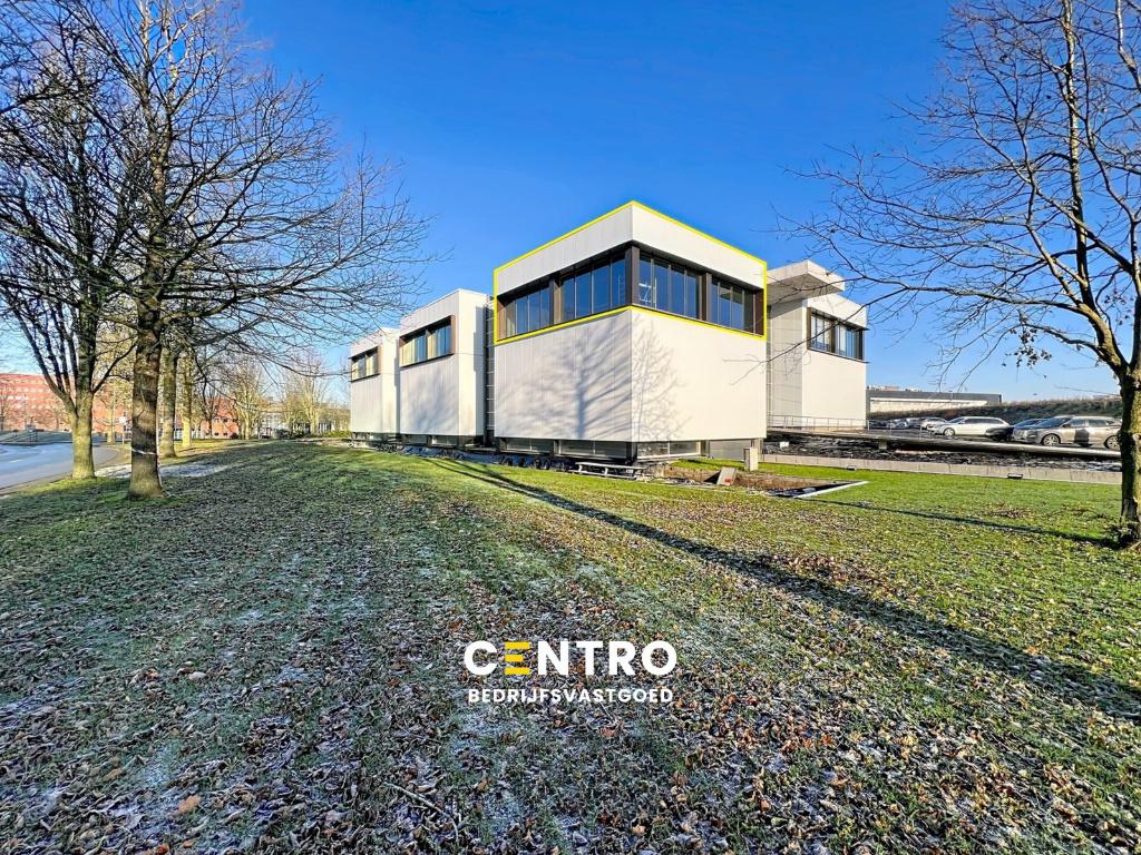 TE HUUR - Kantoorruimte (ev. met magazijn), Ieper, Provincie West-Vlaanderen
