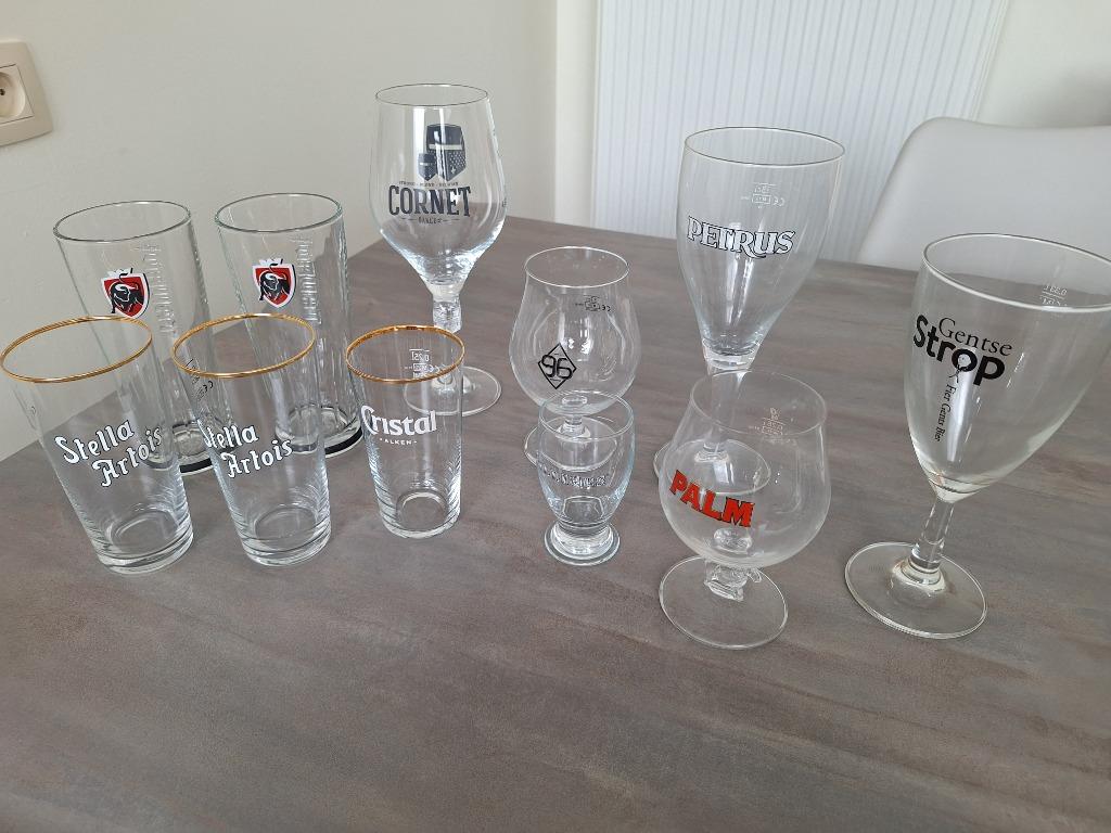 Verschillende bierglazen, Collections, Verres & Petits Verres, Utilisé, Verre à bière, Enlèvement ou Envoi