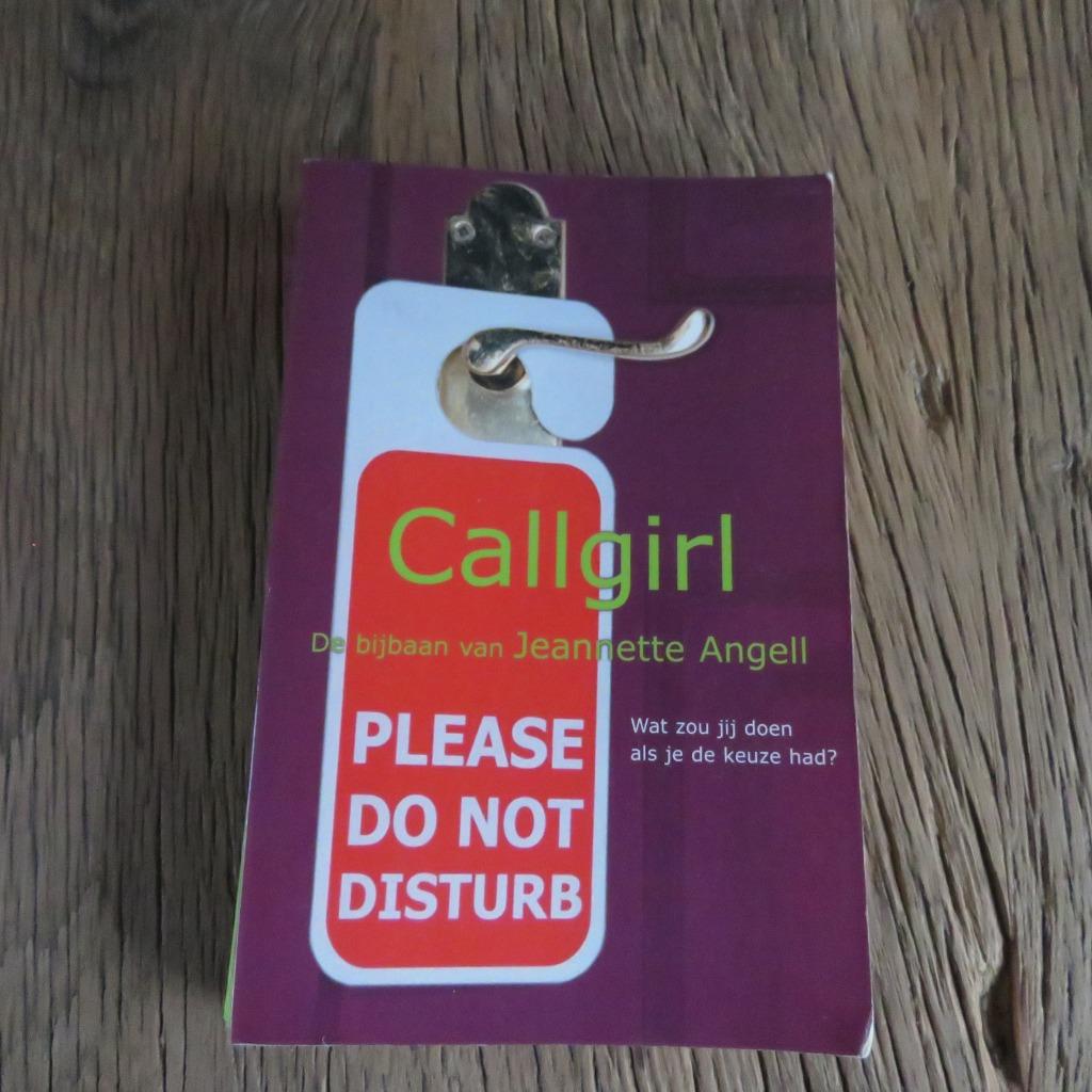 Callgirl Jeannette Angell, Enlèvement ou Envoi