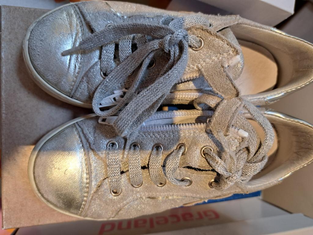 Sneakers grijs merk bana en co maat 29 meisjes, Gebruikt, Meisje, Ophalen of Verzenden, Schoenen