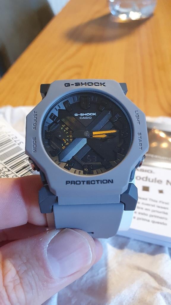 Casio G-SHOCK GA-2300 - 8A   NIEUW, Bijoux, Sacs & Beauté, Montres | Hommes, Neuf, Montre-bracelet, Casio, Synthétique, Synthétique