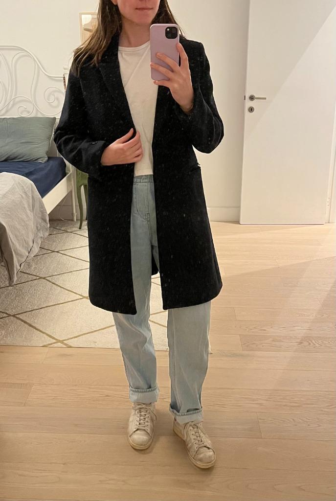 Donkerblauwe jas van Mango (maat M), Kleding | Dames, Jassen | Winter, Mango, Blauw, Gedragen, Ophalen