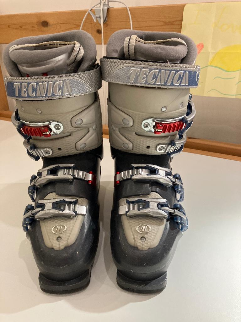 Skibotten Tecnica maat 38, Sport en Fitness, Skiën en Langlaufen, Gebruikt, Schoenen, Ski, Ophalen