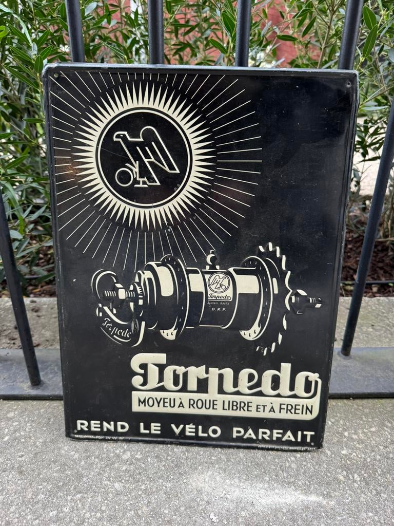 Ancien panneau publicitaire pour vélos Torpedo 1937, Enlèvement ou Envoi, Utilisé, Panneau publicitaire