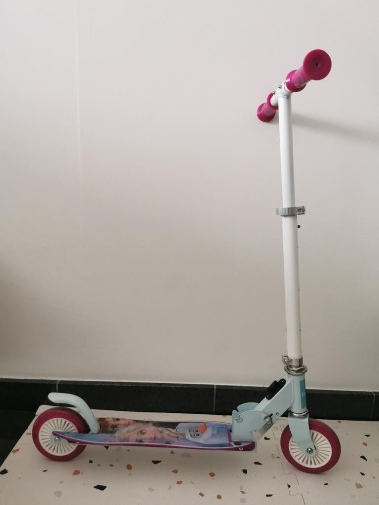 Kinderstep frozen, Fietsen en Brommers, Steps, Ophalen