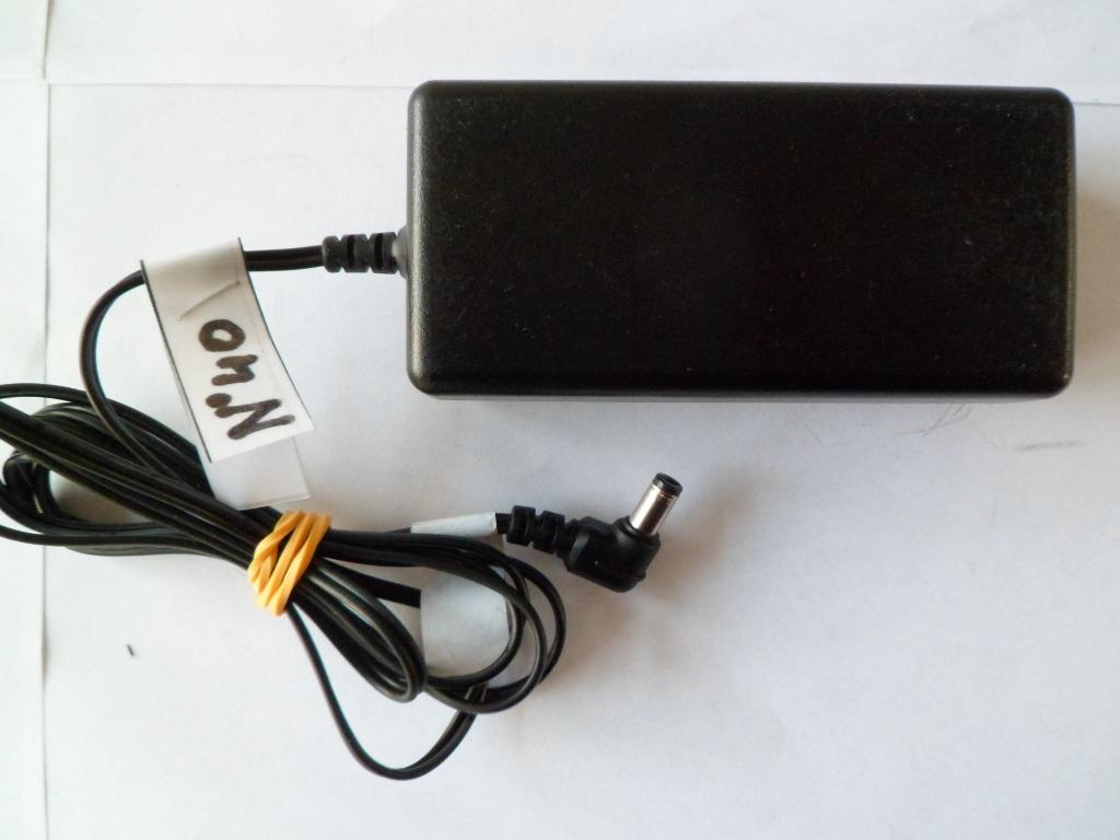 Netstroom adapter-oplader PHIHONG 100-240VAC=> 12.0VDC/0.6A, Audio, Tv en Foto, Opladers, Zo goed als nieuw, Ophalen of Verzenden
