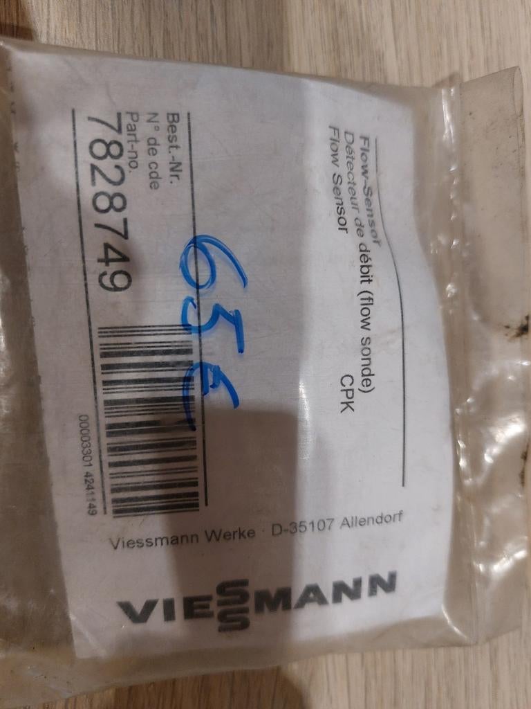 1 detecteur de débit chaudiere Viessmann