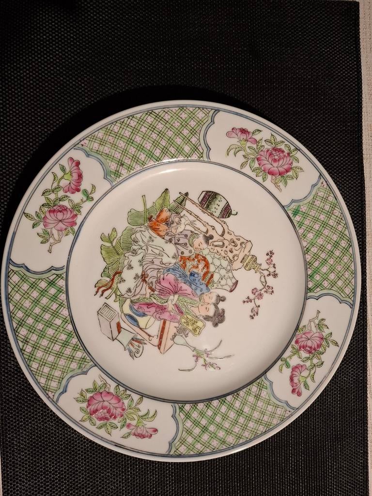 Assiette vintage en porcelaine peinte à la main., Antiquités & Art, Enlèvement