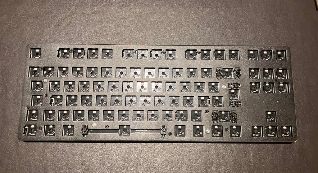 Tenkeyless GMMK Barebone alu body, Ophalen of Verzenden, Zo goed als nieuw, Bedraad, Gaming toetsenbord