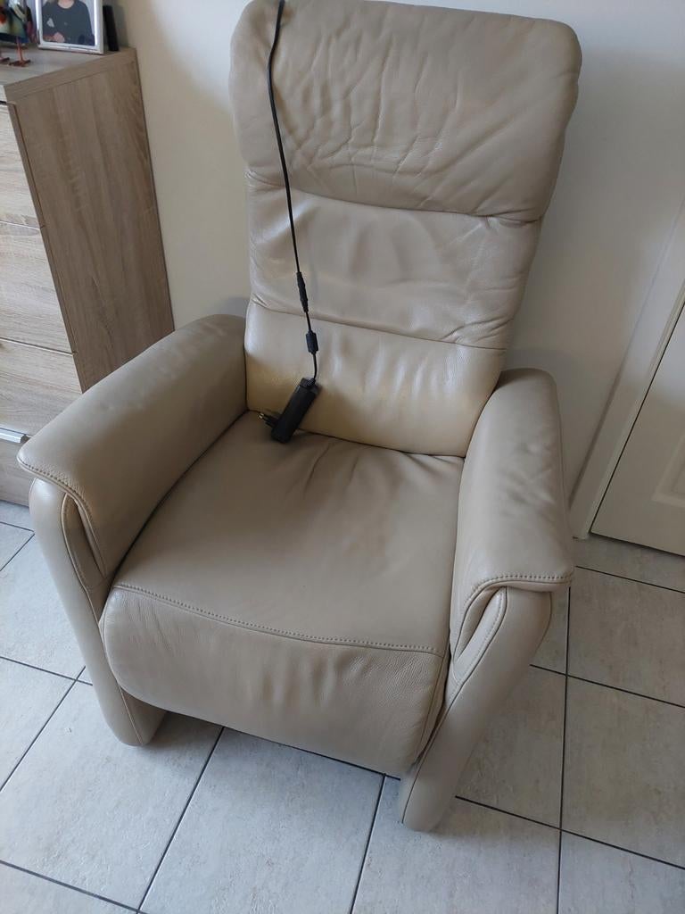 Te koop  relax Hupla  beige leder, Huis en Inrichting, Ophalen