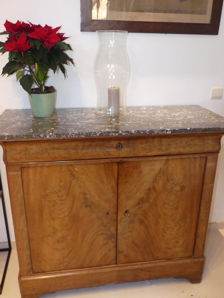 Buffet en acajou avec dessus en marbre, Ophalen, Gebruikt, 100 tot 150 cm, 100 tot 150 cm