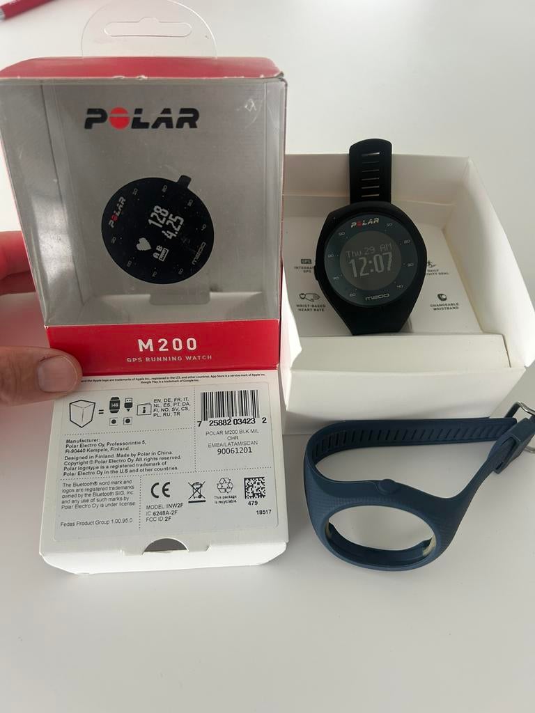 Montre Polar M200, Bijoux, Sacs & Beauté, Montres de sport, Enlèvement, Comme neuf