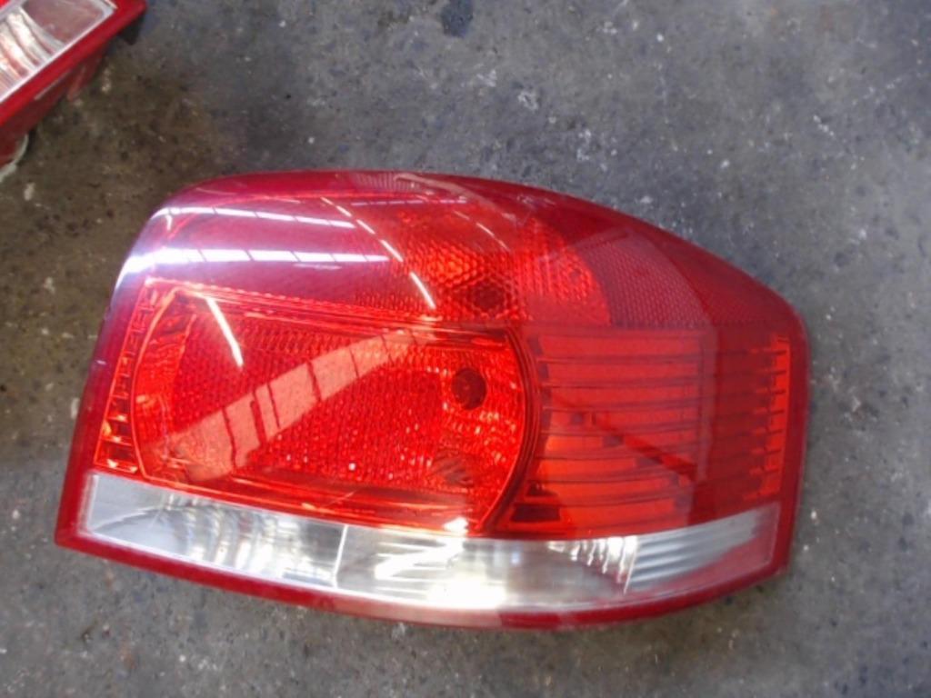 Feu arrière droit Audi A3 2 2003-2008 LP/13463 3 portes, Enlèvement ou Envoi, Utilisé, Audi