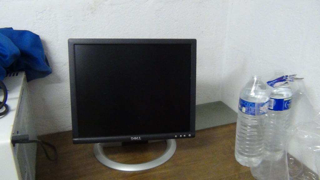 DELL PC-SCHERM 43 cm, Ophalen, Gebruikt, Overige typen