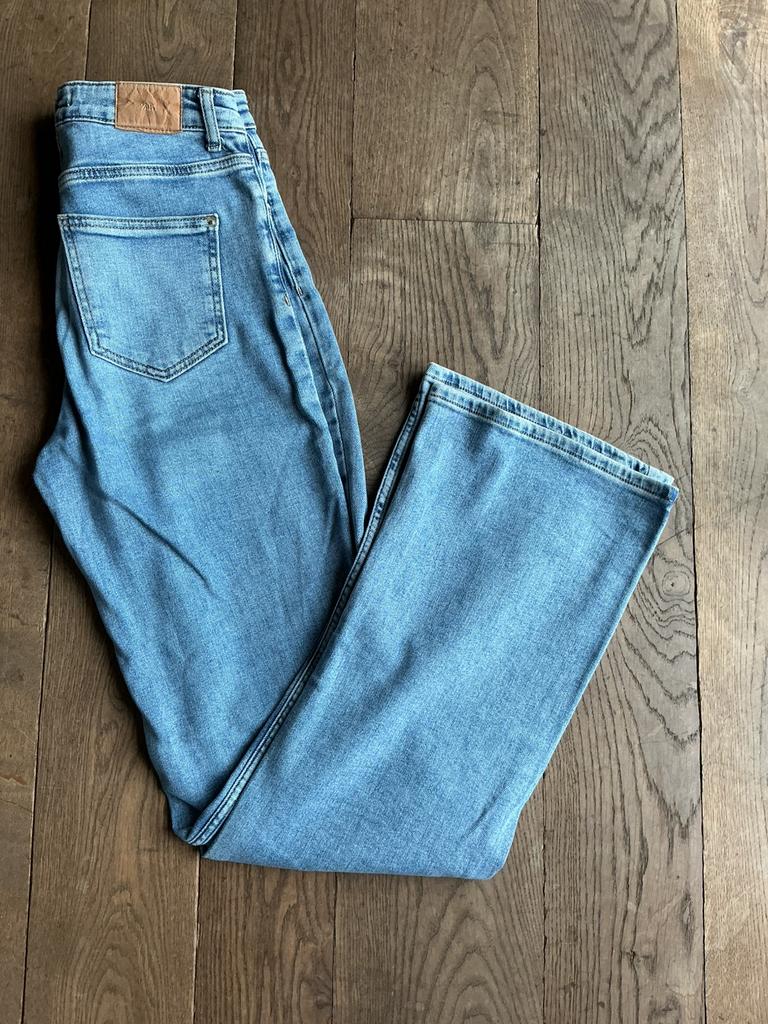 Jeans van Zara, maat 38, Ophalen of Verzenden, Gedragen, Blauw