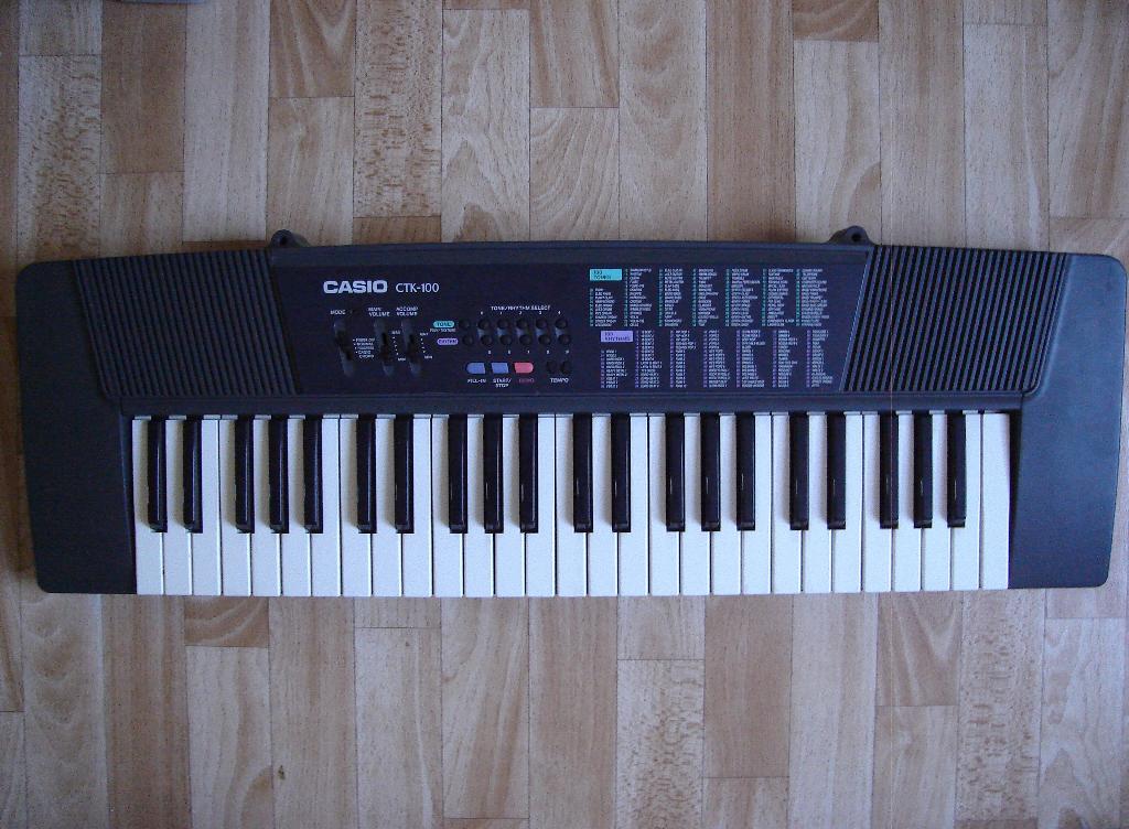 synthétiseur Casio CTK-100, Enlèvement, Utilisé, 49 touches, Autres marques