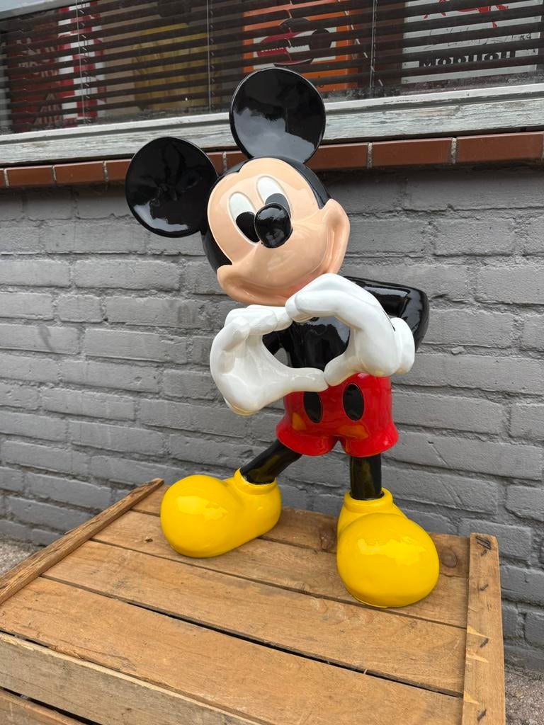 Disney Mickey Mouse statue, Enlèvement ou Envoi, Mickey Mouse, Comme neuf, Statue ou Figurine