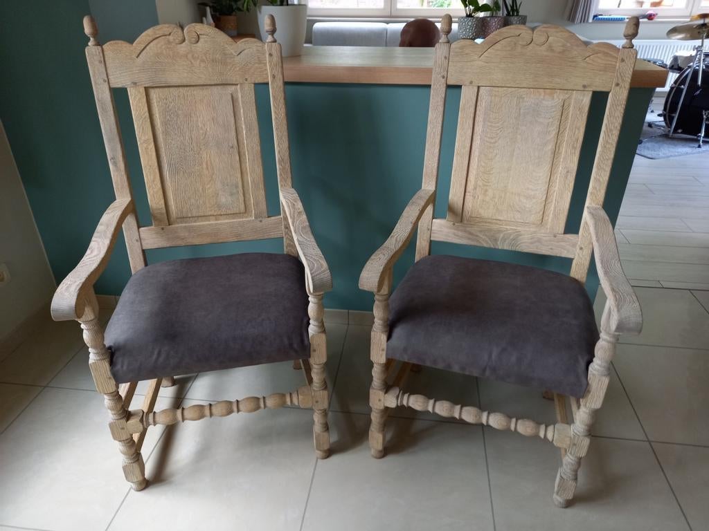 2 Antieke Eiken Stoelen, Enlèvement
