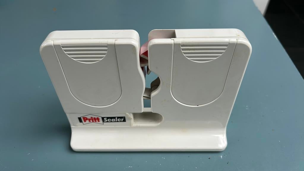 Pritt sealer, Minder dan 50 cm, Gebruikt, Ophalen of Verzenden, Minder dan 25 cm