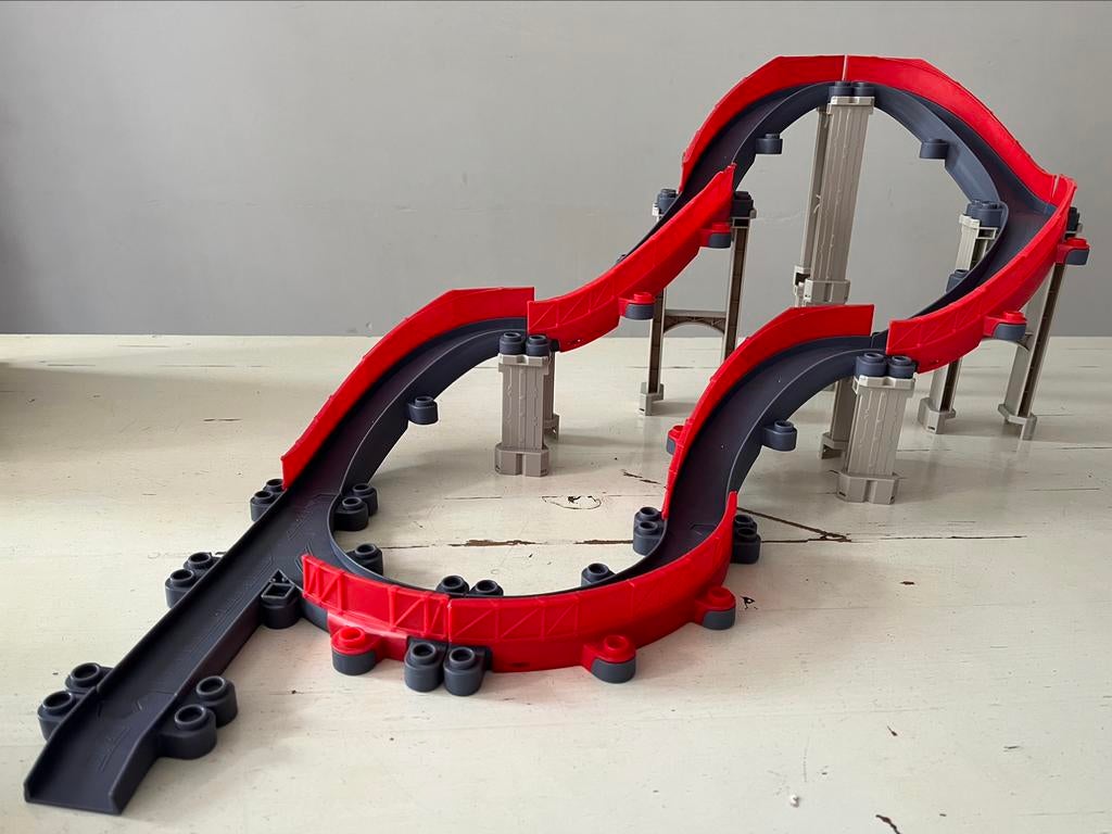 Chuggington Riser and Elevation Track Pack + doos & boekje, Enlèvement ou Envoi, Comme neuf