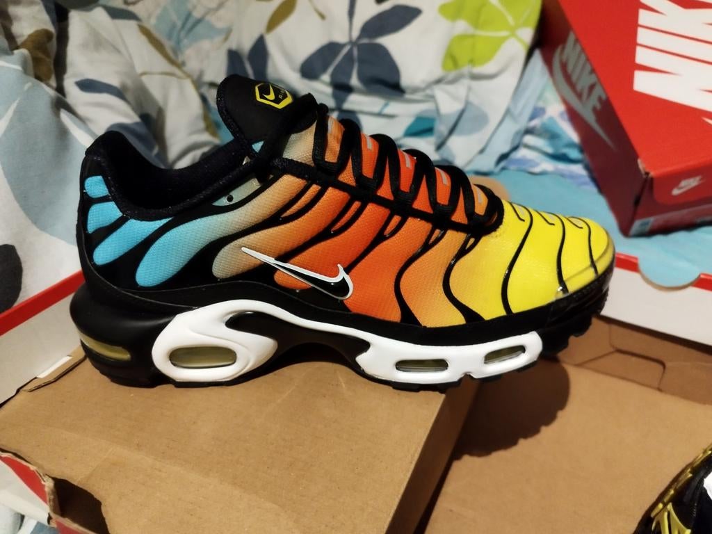 Nike tn tuned maat 42.5, Verzenden