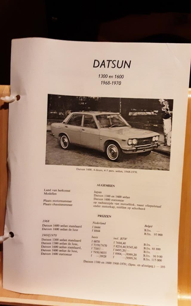 Datsun 1300 1600 technische fiche, Enlèvement ou Envoi, Comme neuf