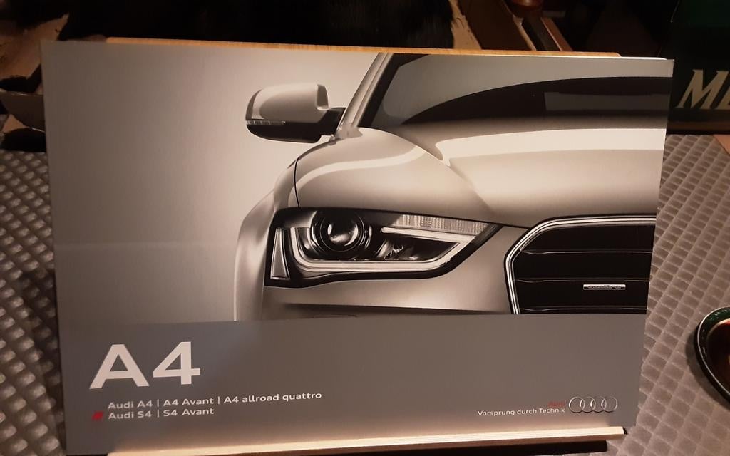 Audi A4 brochure, Livres, Enlèvement ou Envoi, Comme neuf, Audi