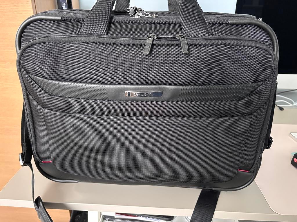 Samsonite PRO-DLX6, Informatique & Logiciels, Sacoches d'ordinateur portable, Enlèvement, Comme neuf
