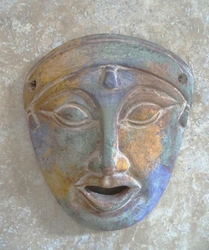 Mexique : magnifique masque mural. Fait main. 27 x 25 cm, Antiquités & Art, Art | Art non-occidental, Enlèvement ou Envoi, Pierre/céramique