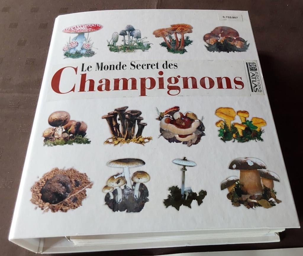 Classeur de 84 fiches "Monde Secret des Champignons"éd atlas, Enlèvement ou Envoi, Neuf, Fleurs, Plantes et Arbres, Atlas