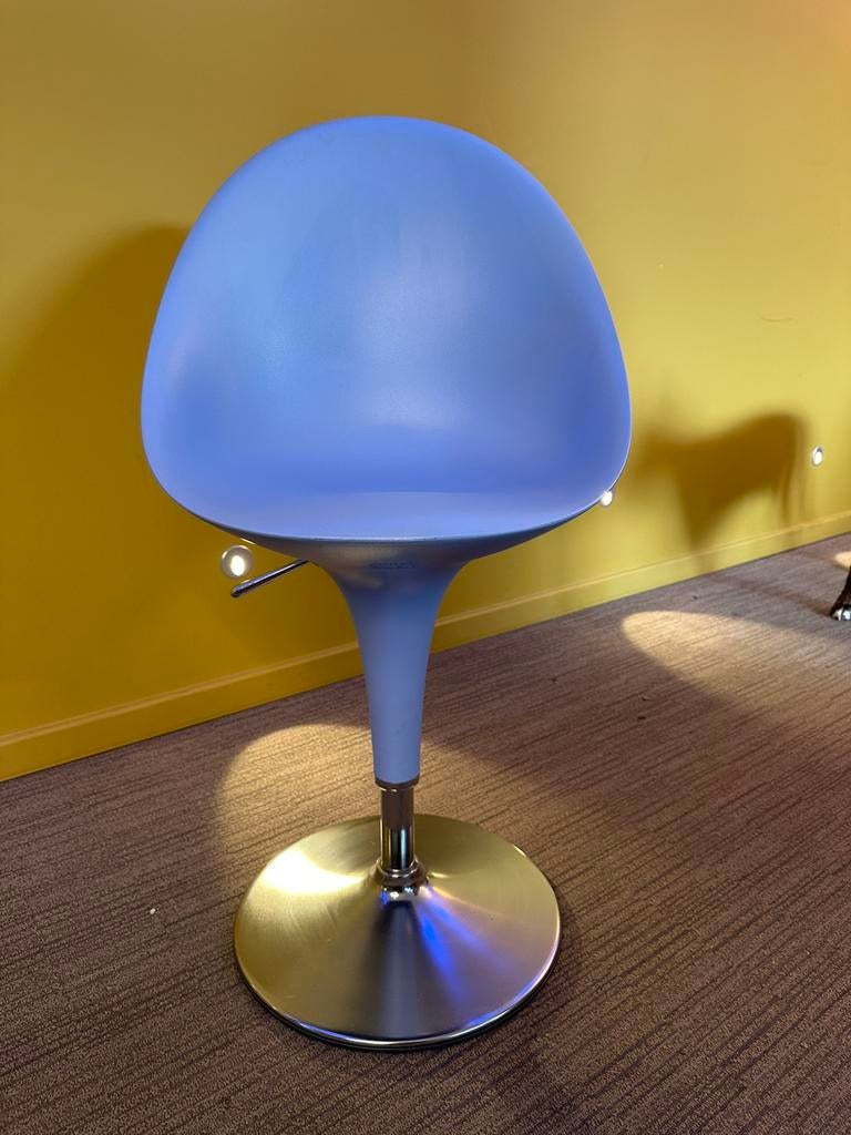 Chaise de bar design “Bombo” – Magis (Italie, 1997), Enlèvement