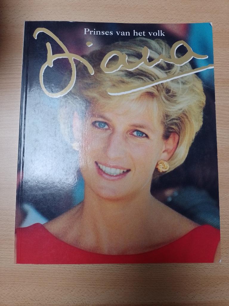 Diana Prinses van het volk 1997, Verzamelen, Ophalen of Verzenden, Zo goed als nieuw, Tijdschrift of Boek
