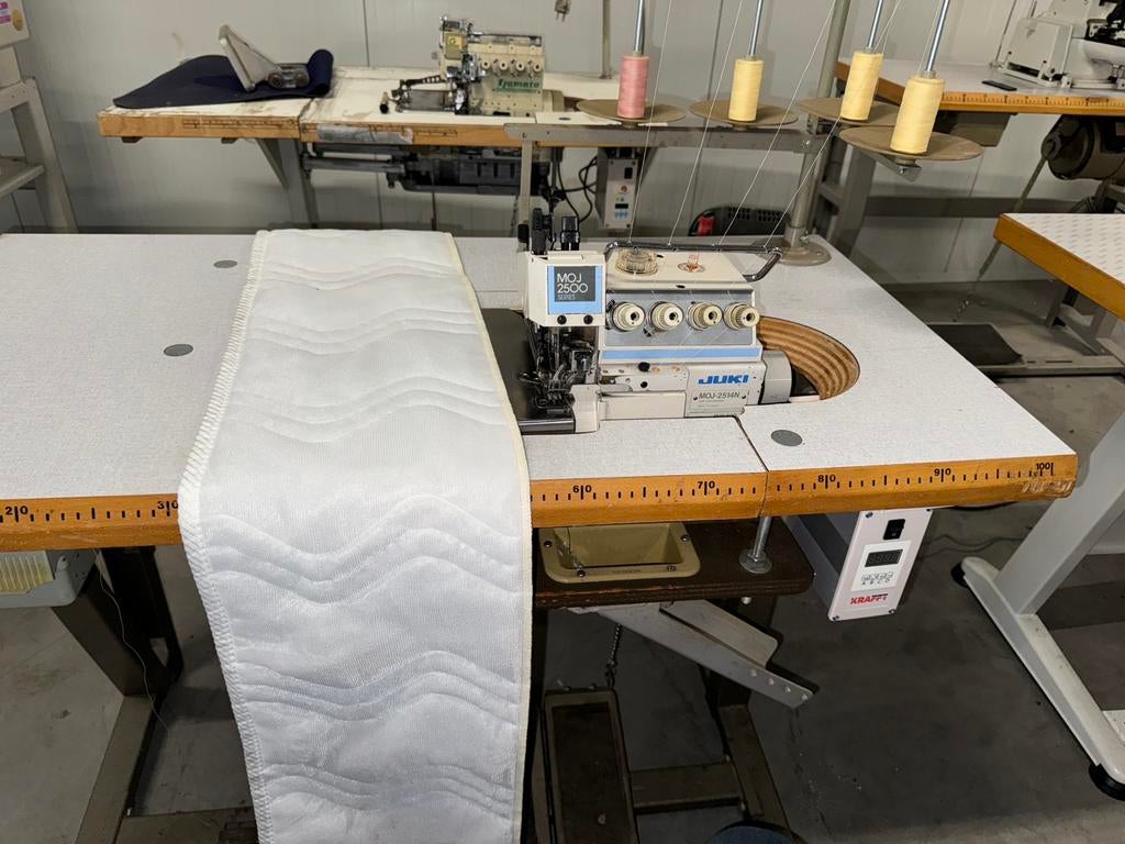Industriële lockmachine overlock juki dubbel transport zware, Overige merken, Gebruikt, Ophalen of Verzenden, Lockmachine