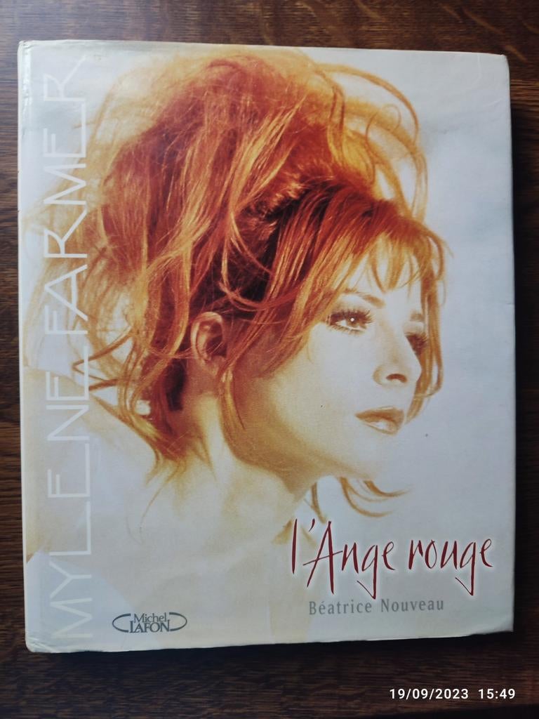 Een boek over Mylène Boer De Rode Engel., Ophalen of Verzenden, Zo goed als nieuw, Artiest