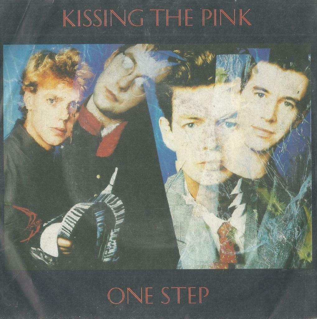 Kissing the Pink – One step / Footsteps – Single, CD & DVD, Vinyles Singles, Utilisé, Pop, Enlèvement ou Envoi