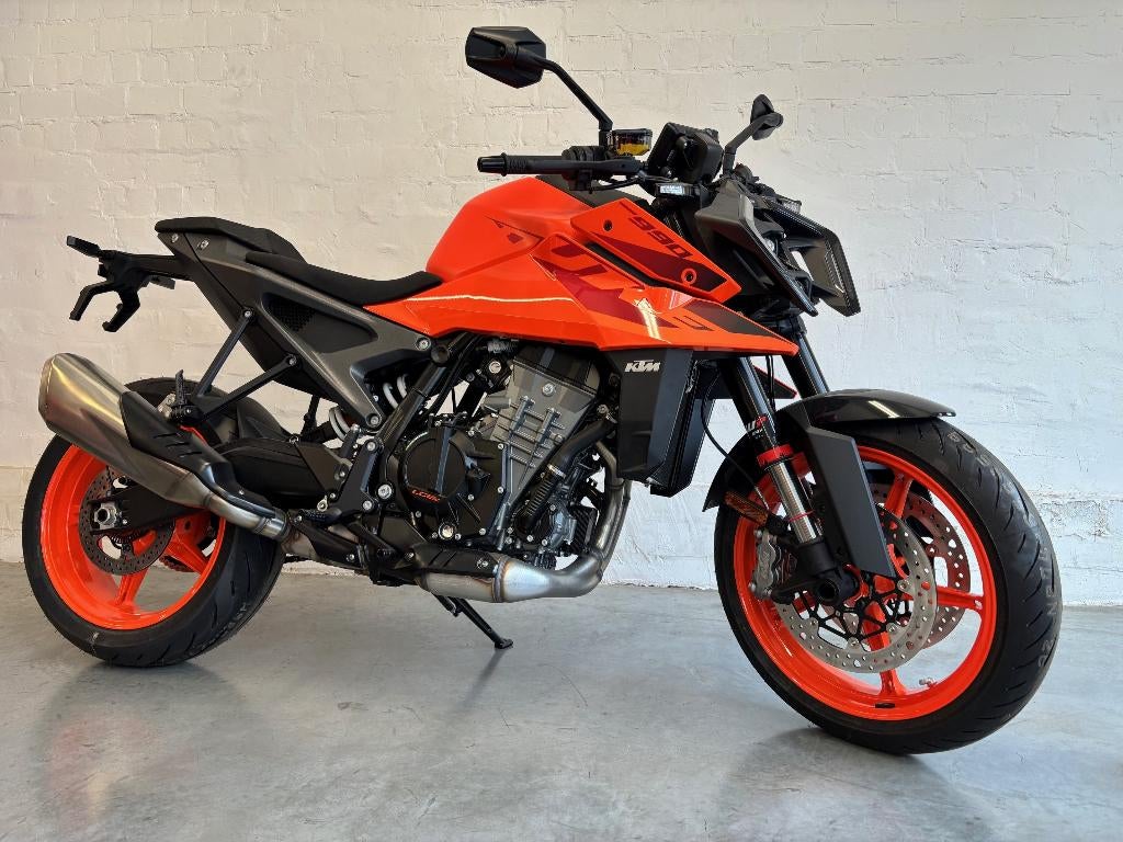 KTM 990 DUKE NAKED BIKE, 2 cilinders, Motorrijbewijs A, Bedrijf, 990 cc