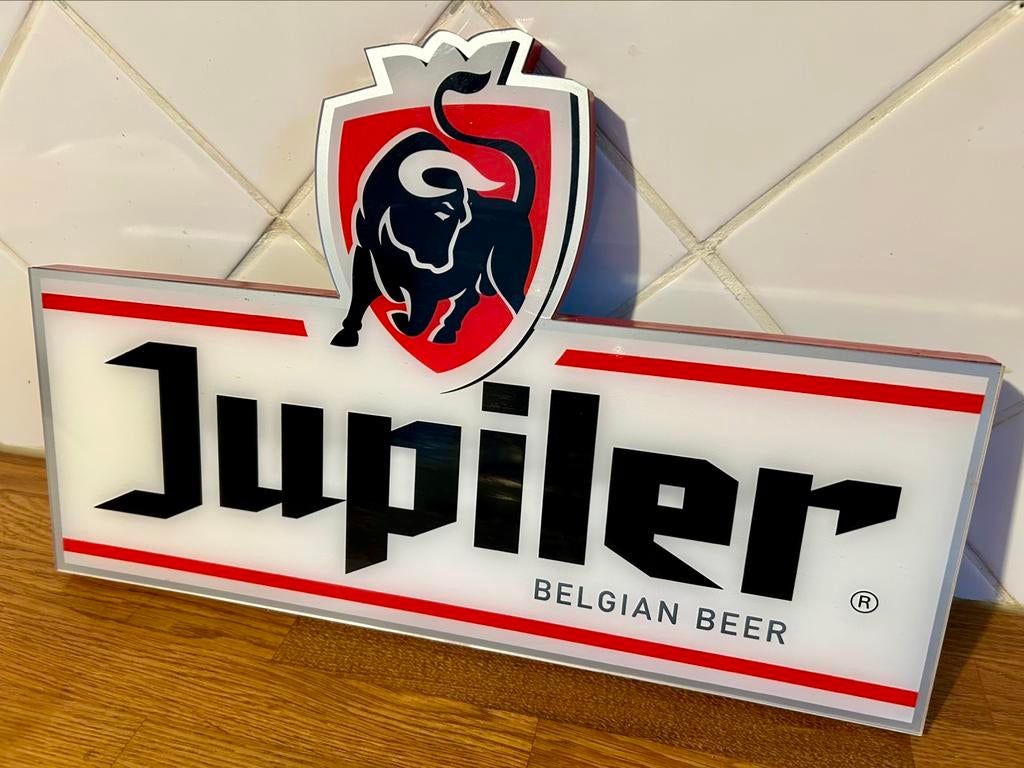 Jupiler Lichtreclame, Ophalen, Gebruikt